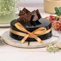 Decorated Chocolate Truffle Cake Half Kg